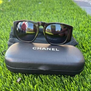 CHANEL Coco Vintage Sunglasses in Black and Gold
